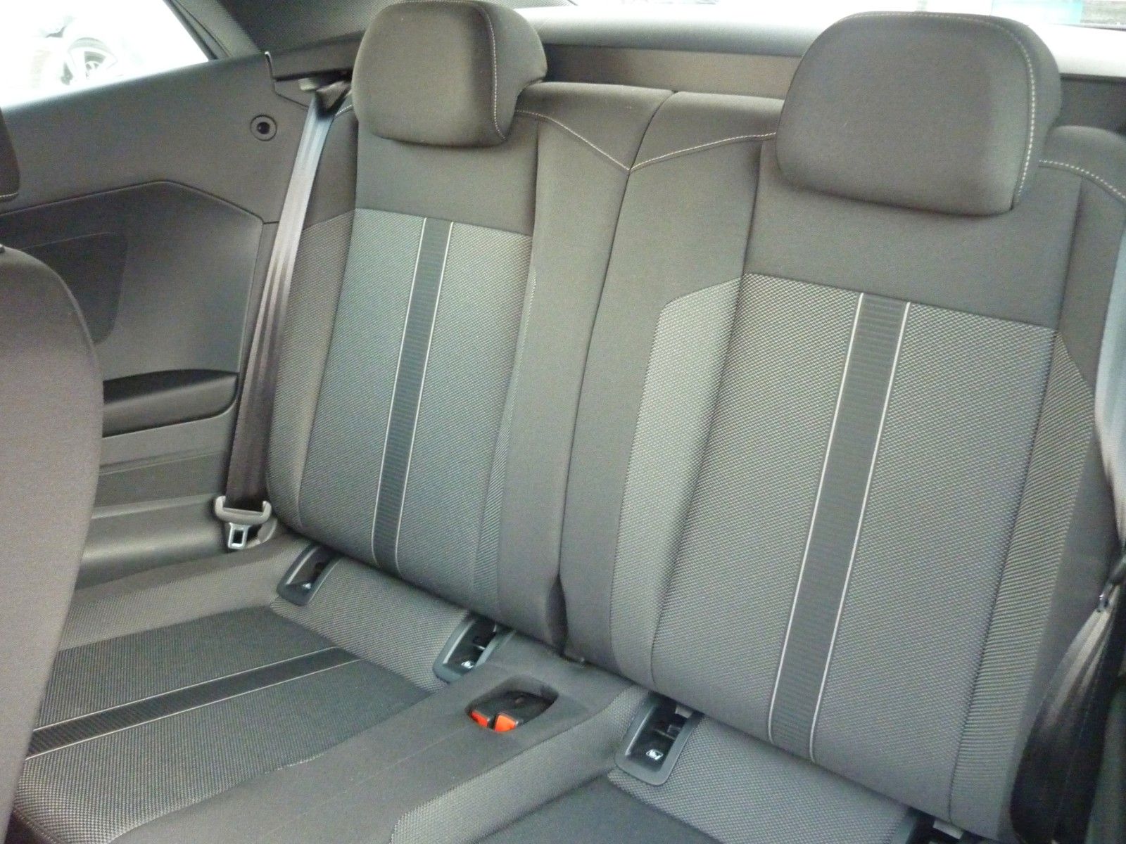 Volkswagen T-Roc Style - Samsaru's Car Outlet