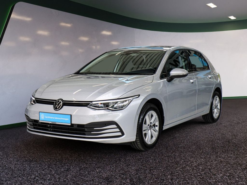 Volkswagen Golf VIII Life 1.0 l TSI - Samsaru's Car Outlet