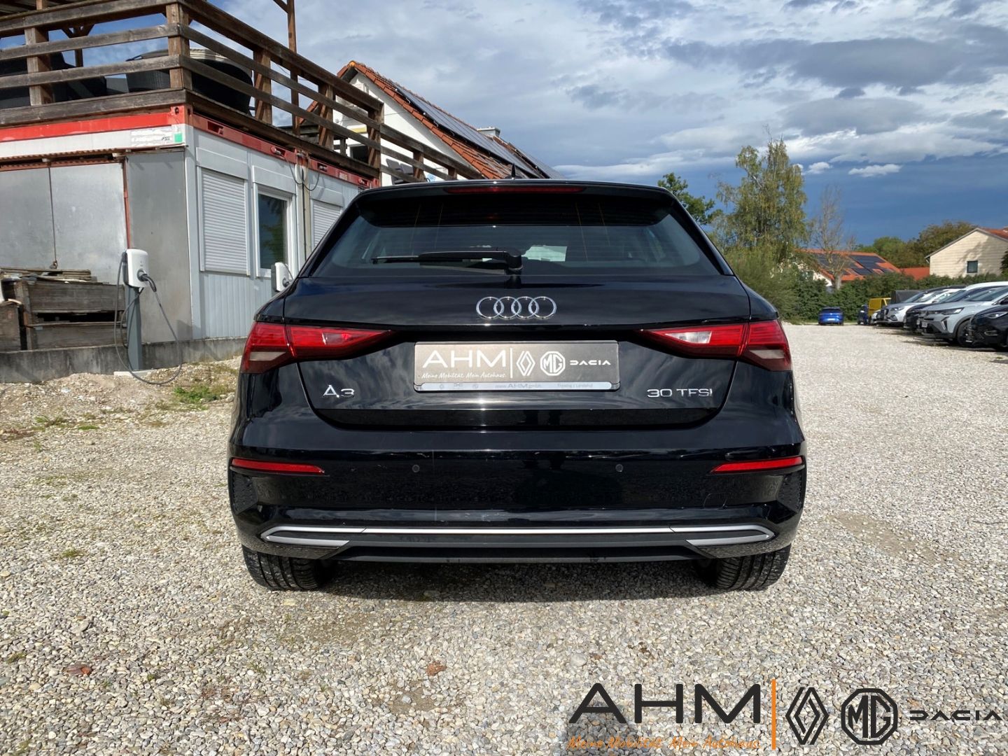 Audi A3 Sportback 30 TFSI advanced - Samsaru's Car Outlet