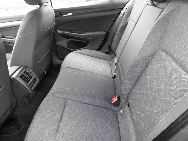 Volkswagen Golf VIII 1.5 Life 1.5 TSI - Samsaru's Car Outlet
