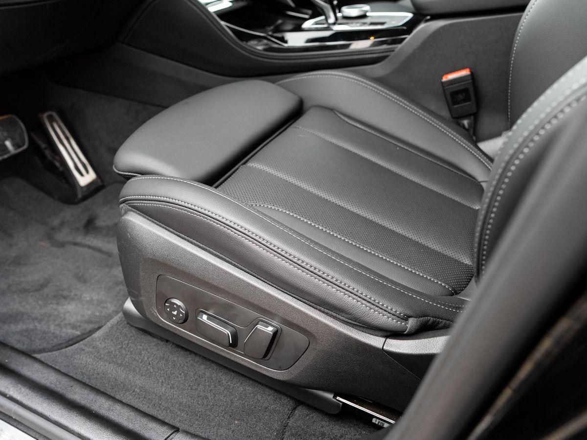 BMW X4 xDrive30d M-Sport AHK PANO ACC HuD Laser KoZg