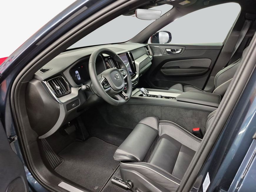 Volvo XC60 B4 D Plus Dark  Business*Sound H&K*360°View