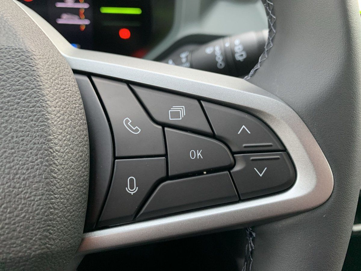 Dacia Duster EXTREME HYBRID 140 - Samsaru's Car Outlet