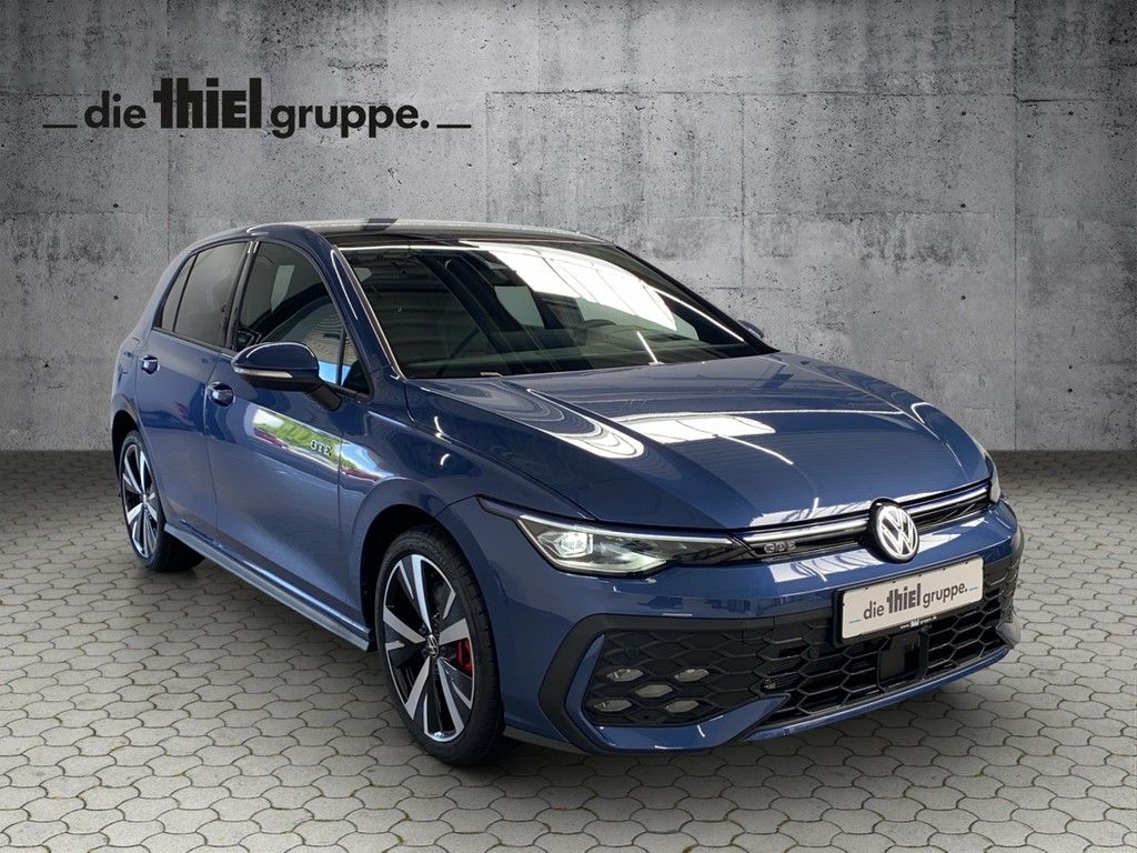 Volkswagen Golf  1,5l eHybrid DSG GTE Matrix+AHK+360°Kamera