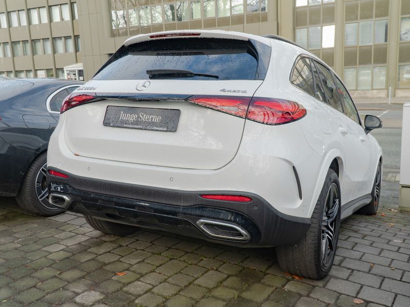 Mercedes-Benz GLC 300 d 4M AMG-Sport/360/Pano/AHK/Night/Distr