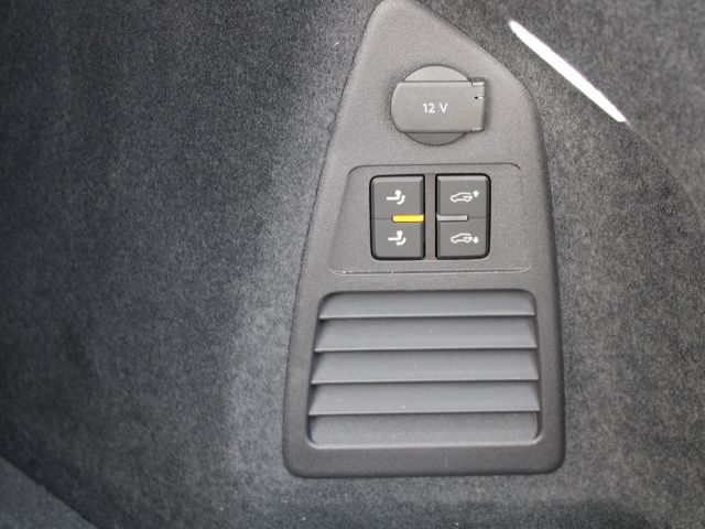 Volkswagen Touareg 3.0 V6 TDI Elegance 4M - Samsaru's Car Outlet