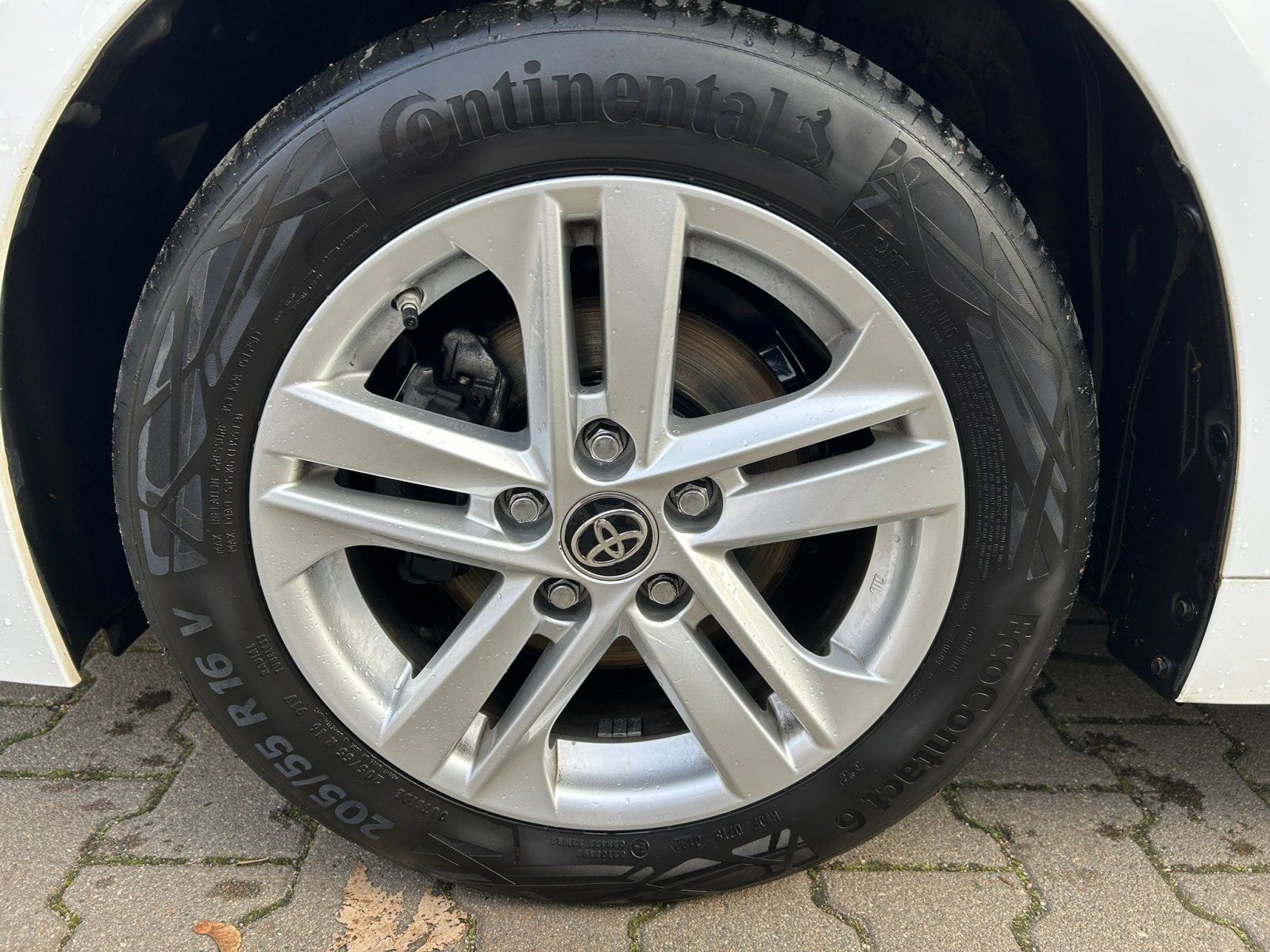 Toyota Corolla 1,8 Hybrid Touring Sports Comfort *1.HAN