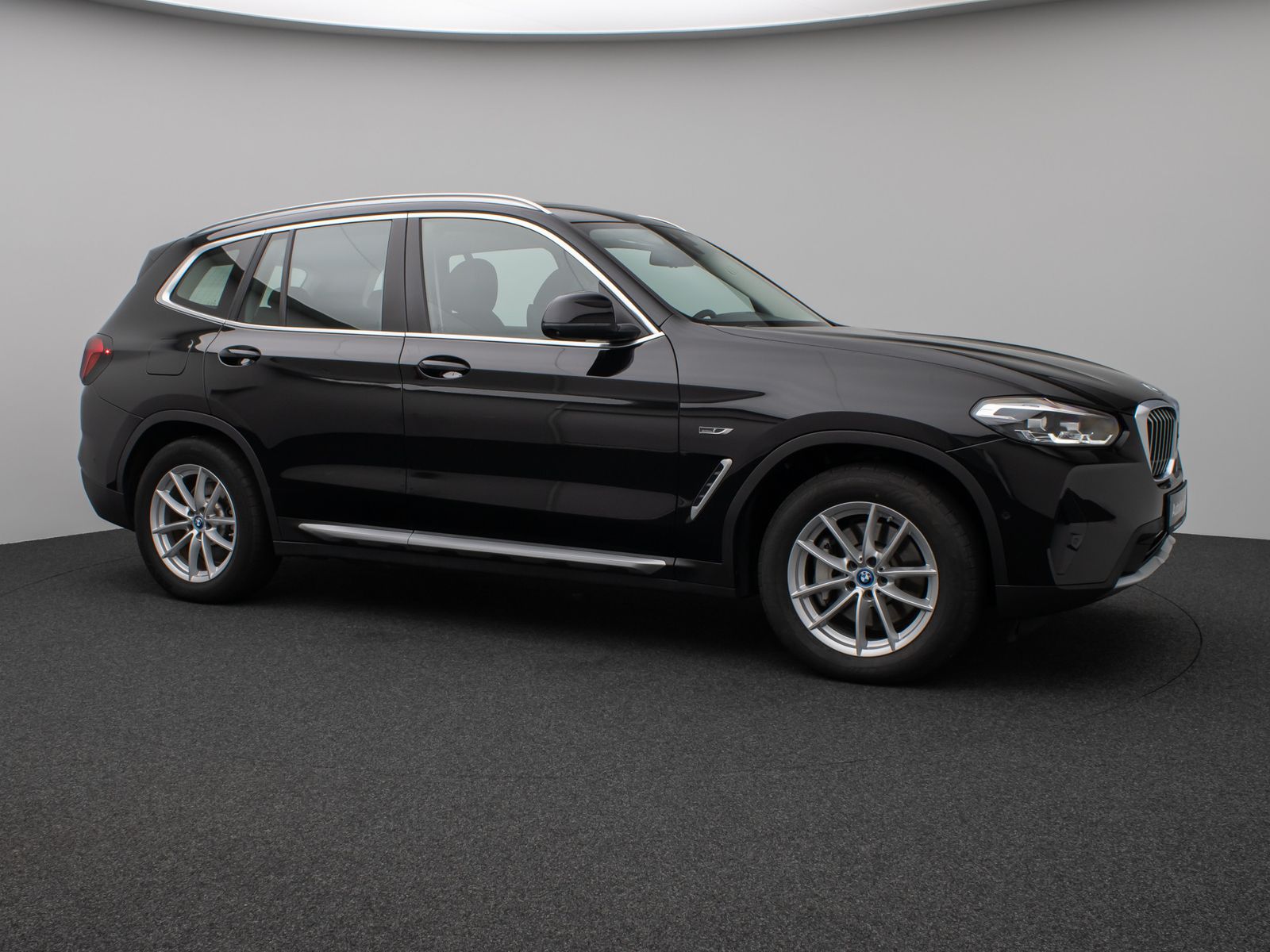 BMW X3 xD30e Sport - Samsaru's Car Outlet