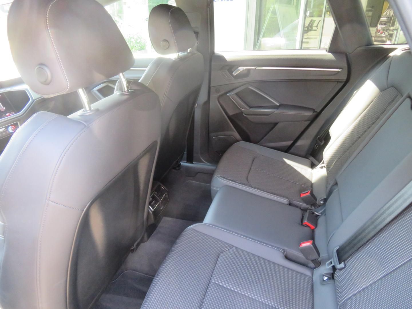 Audi Q3 S line 35 TDI Quattro S-Tronic - Samsaru's Car Outlet