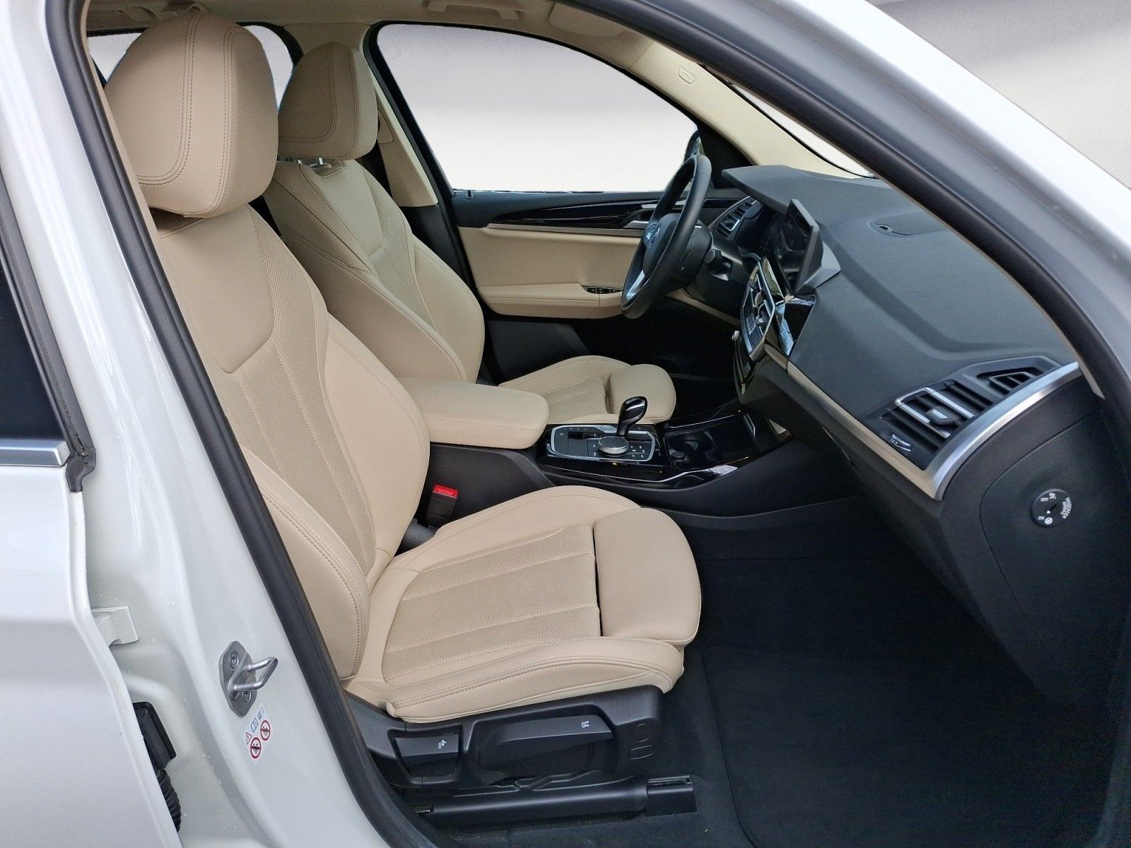 BMW X3 xDrive30e AT Aut. Klimaaut. Sportsitze RFT