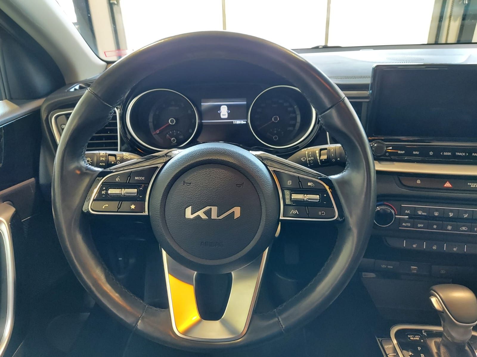 Kia Ceed 1.5 T-GDI Vision - Samsaru's Car Outlet