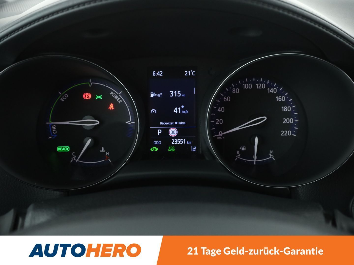 Toyota C-HR 2.0 Hybrid Team - Samsaru's Car Outlet