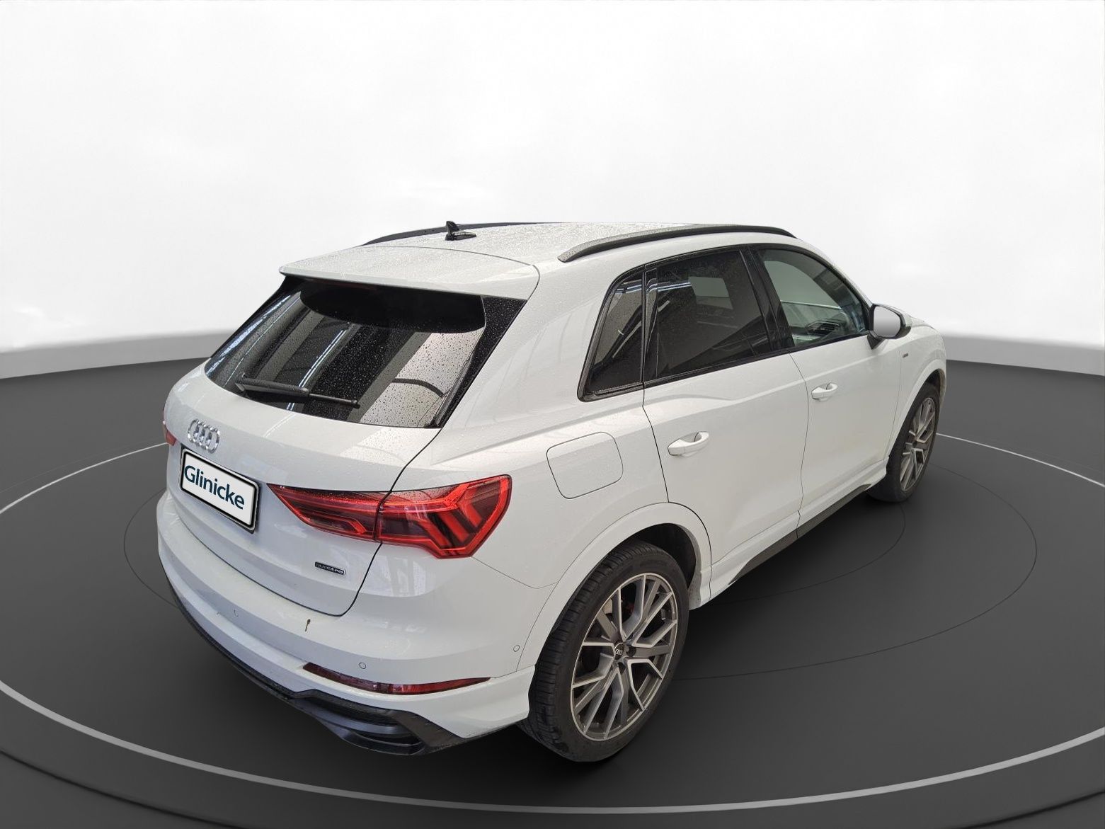 Audi Q3 45 TFSI qu. S line AHK Matrix LM 20" Navi 360