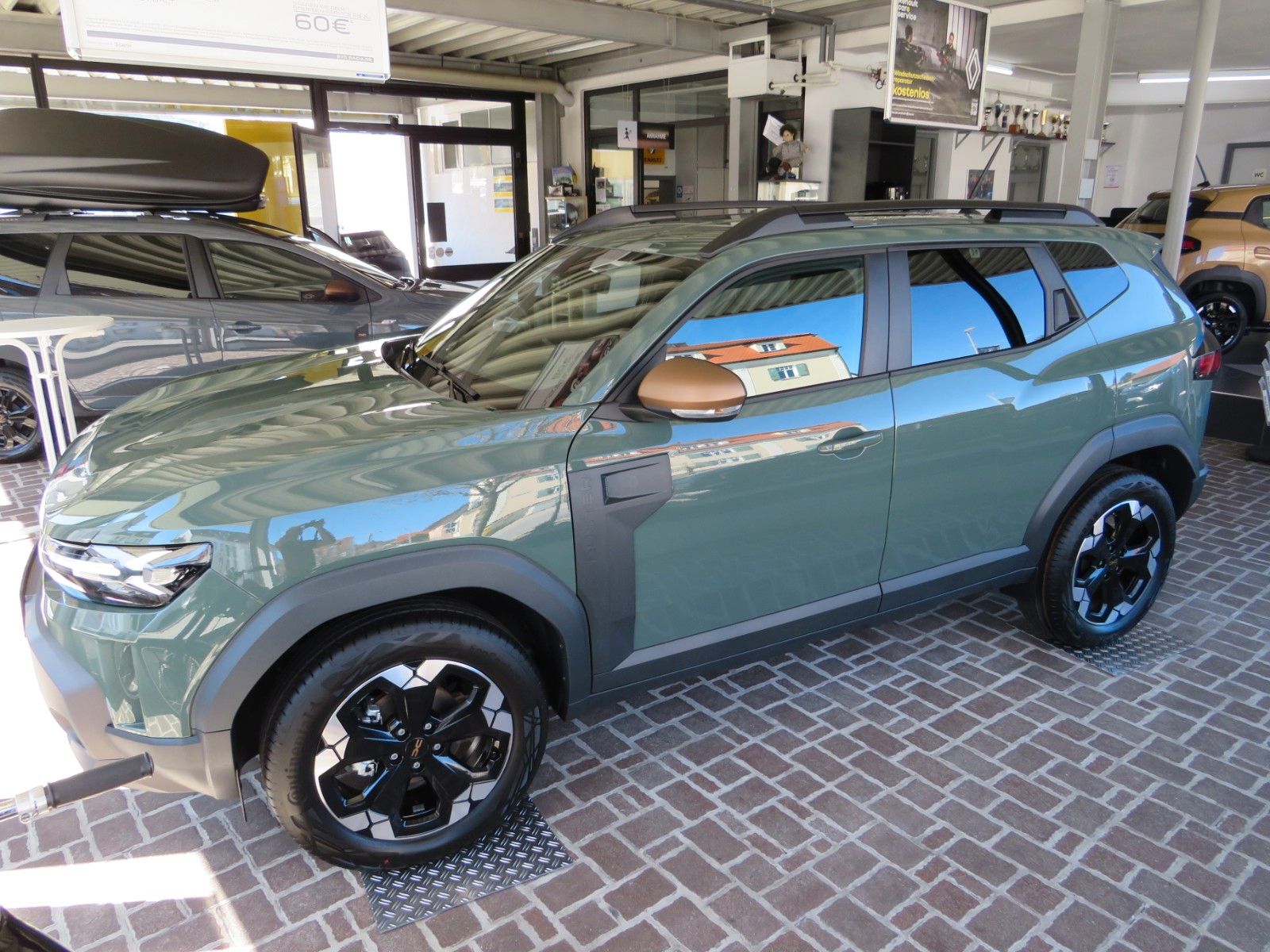 Dacia Duster III TCe 130 Extreme - Samsaru's Car Outlet