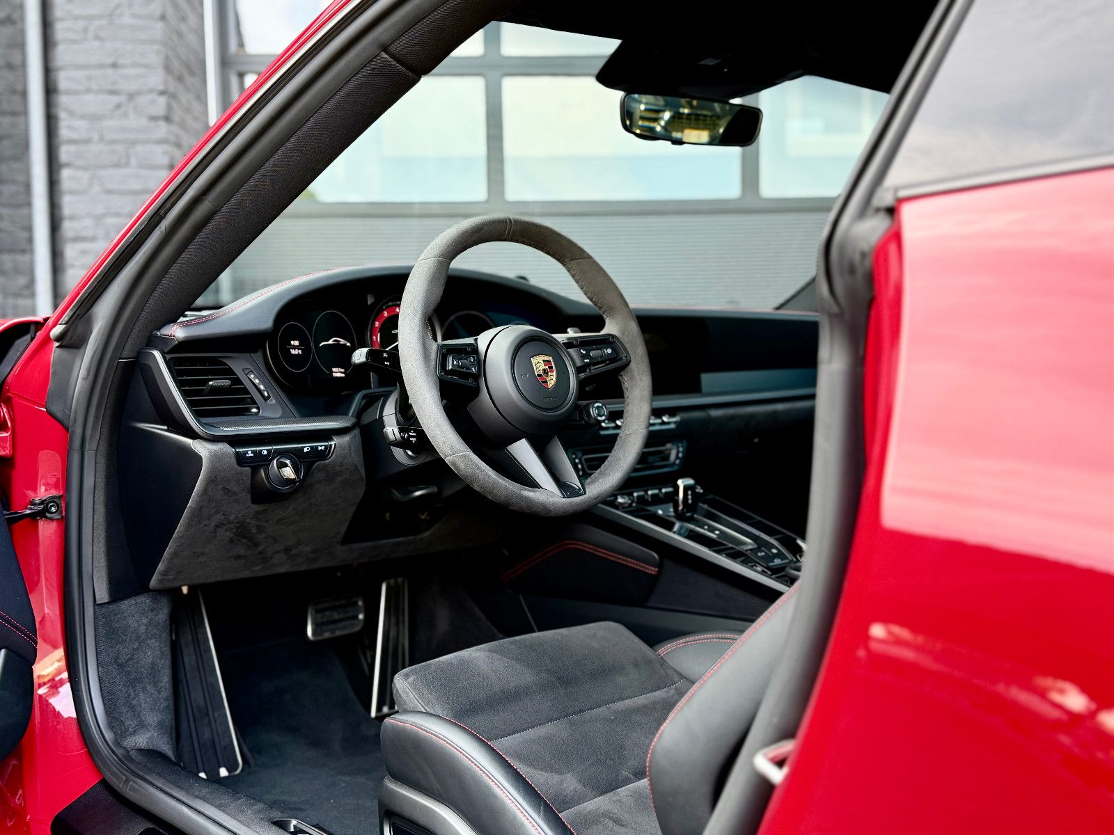 Porsche 911 Carrera 4 GTS