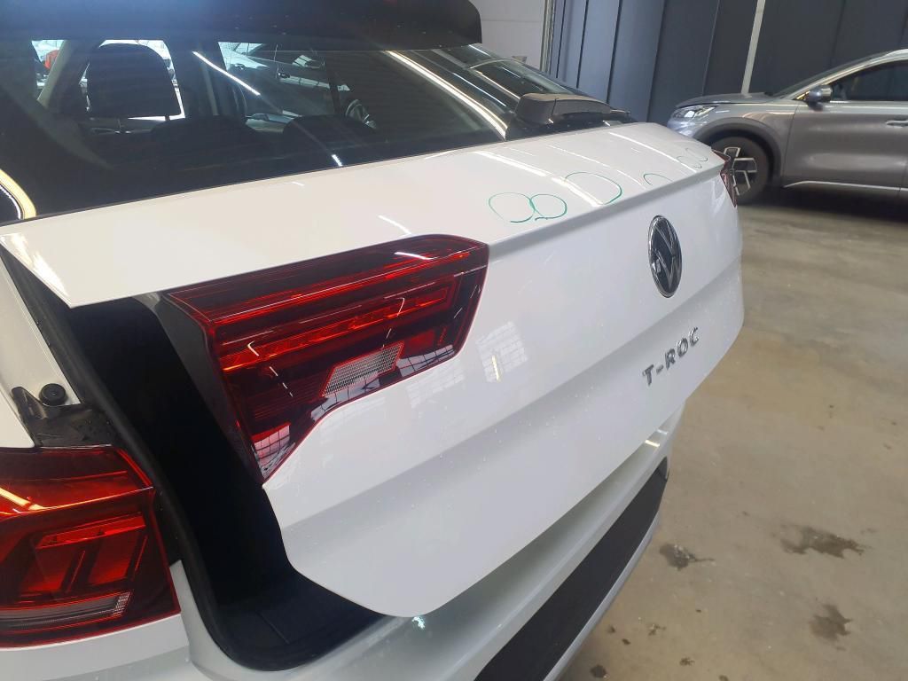 Volkswagen T-Roc 1.0 TSI - Samsaru's Car Outlet