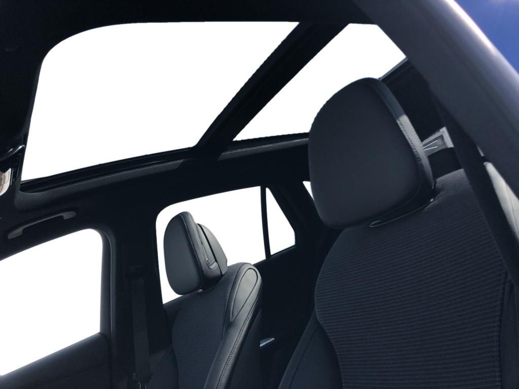 Mercedes-Benz GLC 220 d 4MATIC +MBUX+Pano+AHK+SpurW+W-Paket+LM