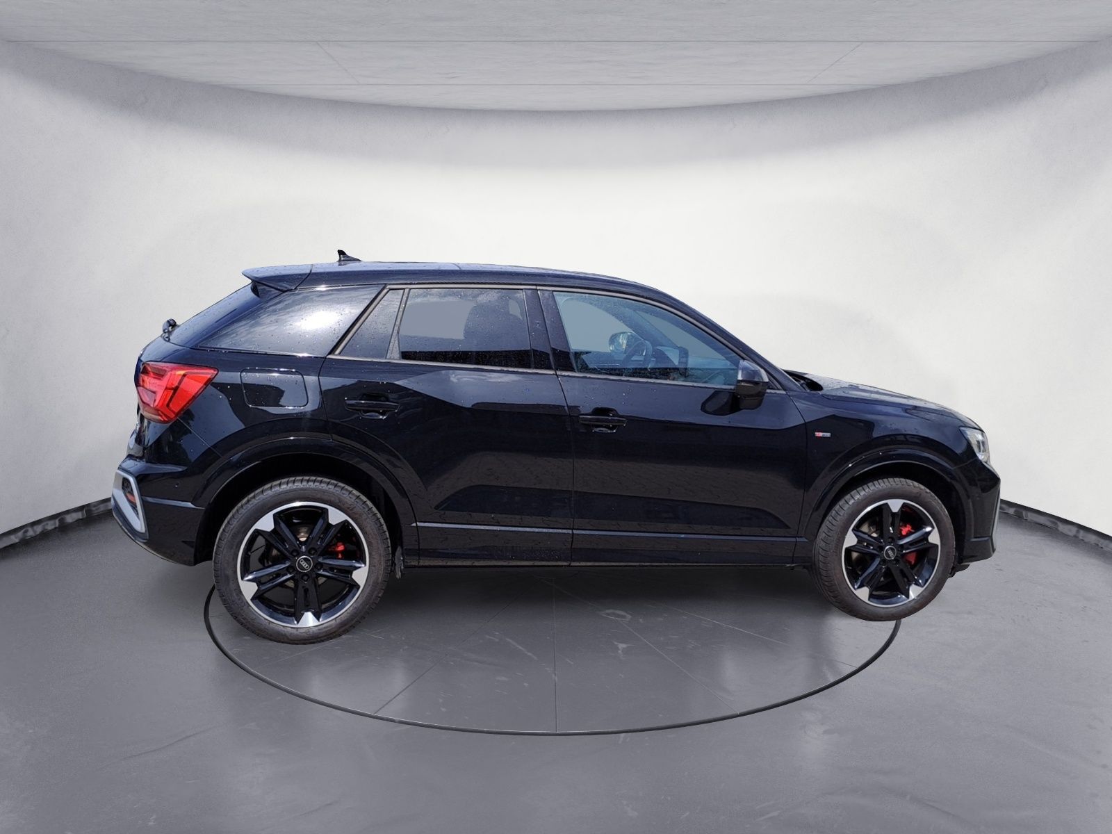 Audi Q2 S line 40 TFSI quattro *LED*AHK*PANO*