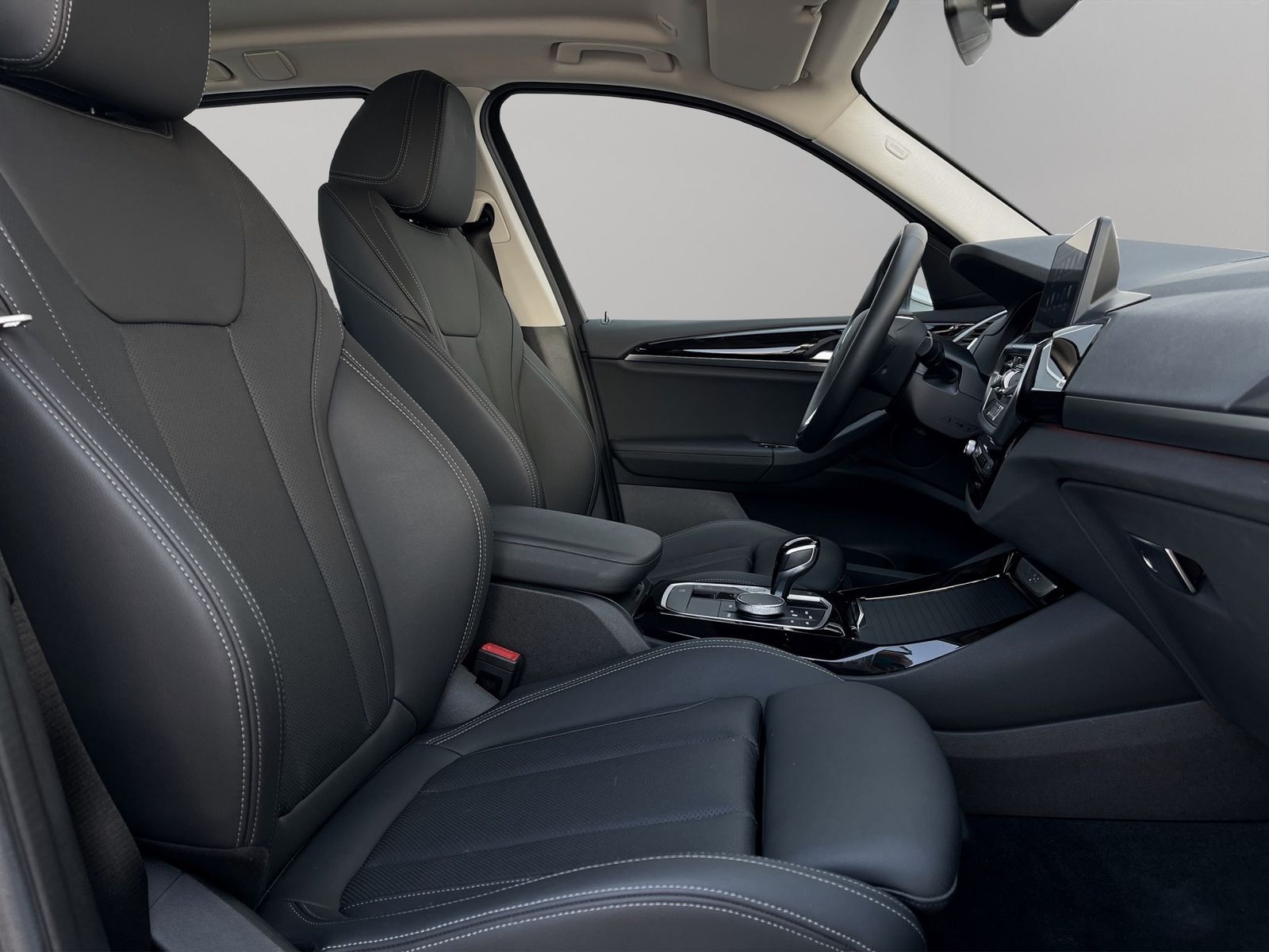 BMW X3 xDrive20i - Samsaru's Car Outlet