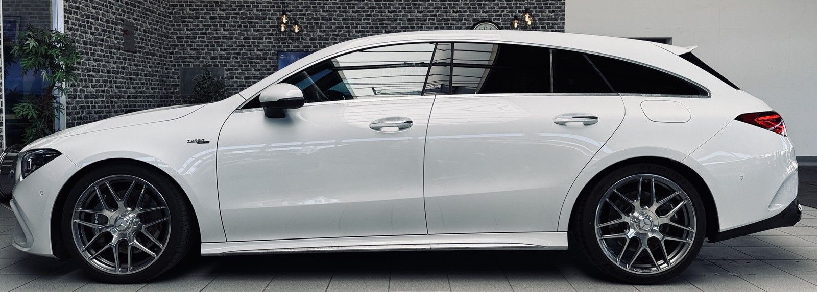 Mercedes-Benz CLA 45 AMG 4Matic - Samsaru's Car Outlet