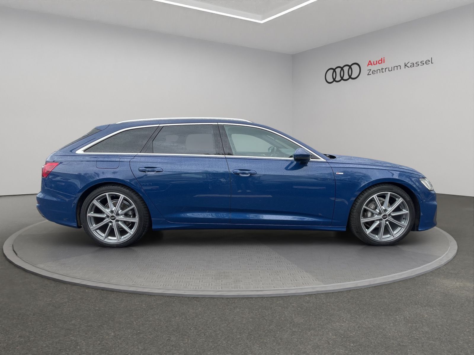 Audi A6 Avant 40 TDI S line Matrix Pano AHK Navi 360°