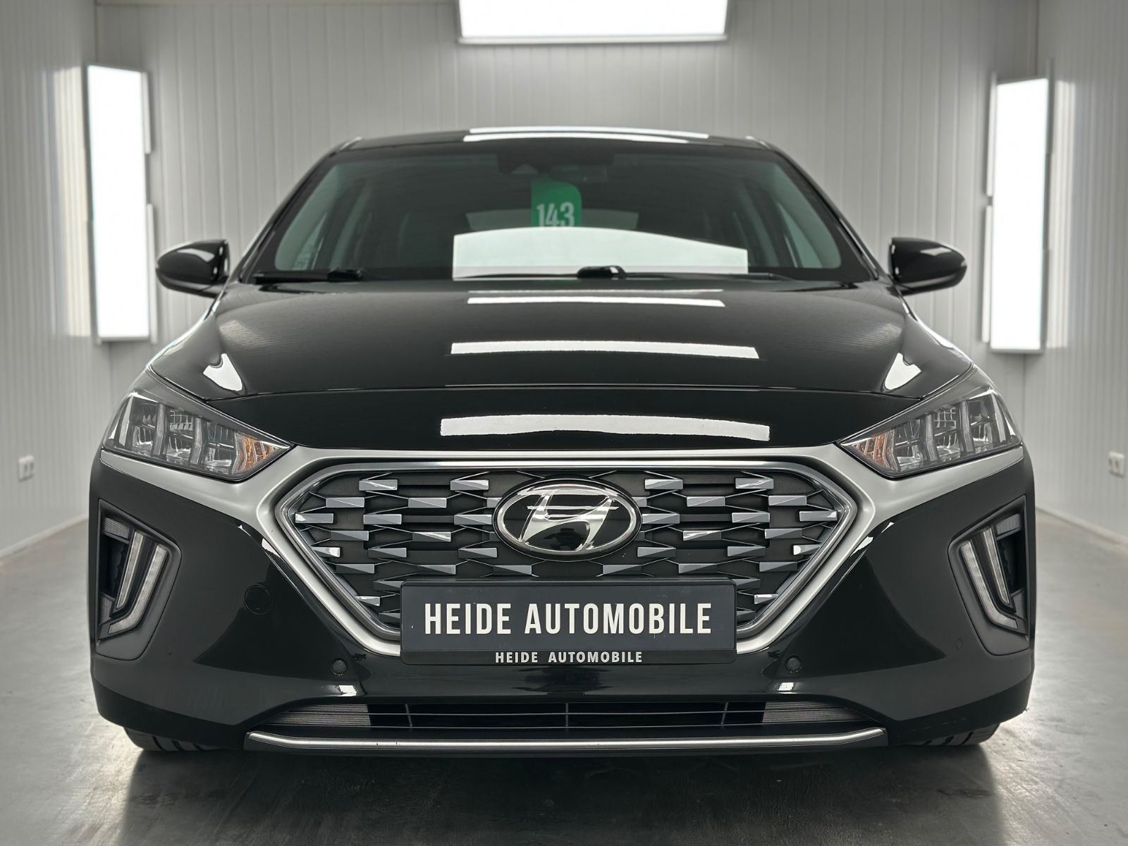Hyundai IONIQ Prime Plug-In Hybrid - Samsaru's Car Outlet