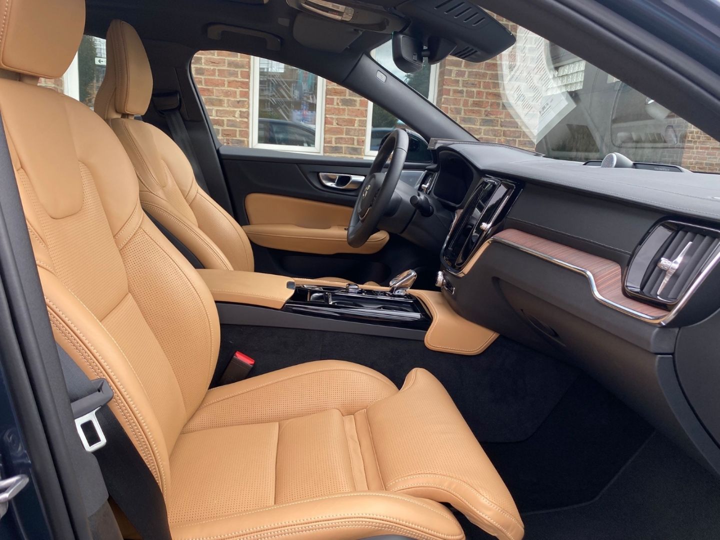 Volvo S60 T8 Ultimate Dark Plug-In Hybrid AWD 360 Bowe