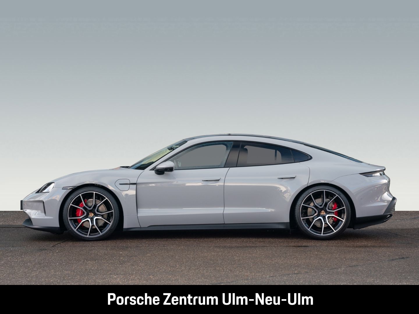 Porsche Taycan 4S Hinterachslenkung  HD-Matrix LED InnoD