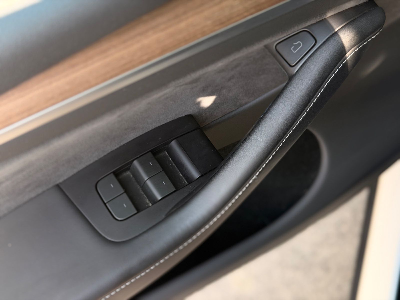 Tesla Model Y Standard Range RWD