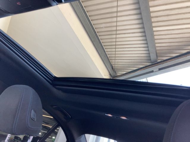 BMW 320 i xDrive Limo M-Sport Pano AHK 18'' HUD Kame