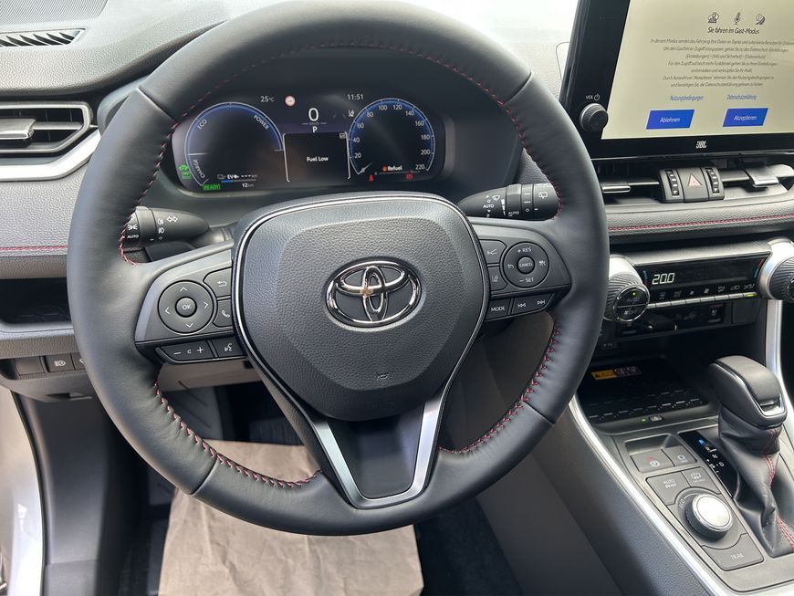 Toyota RAV 4 Plug-in-Hybrid Style AHK