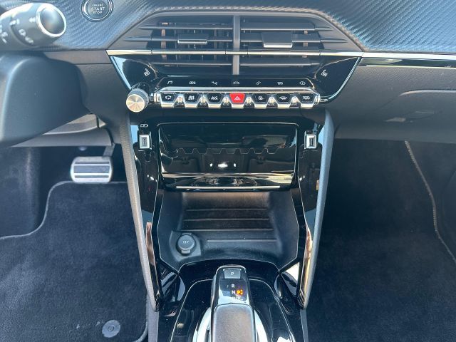 Peugeot 2008 Elektro GT - Samsaru's Car Outlet