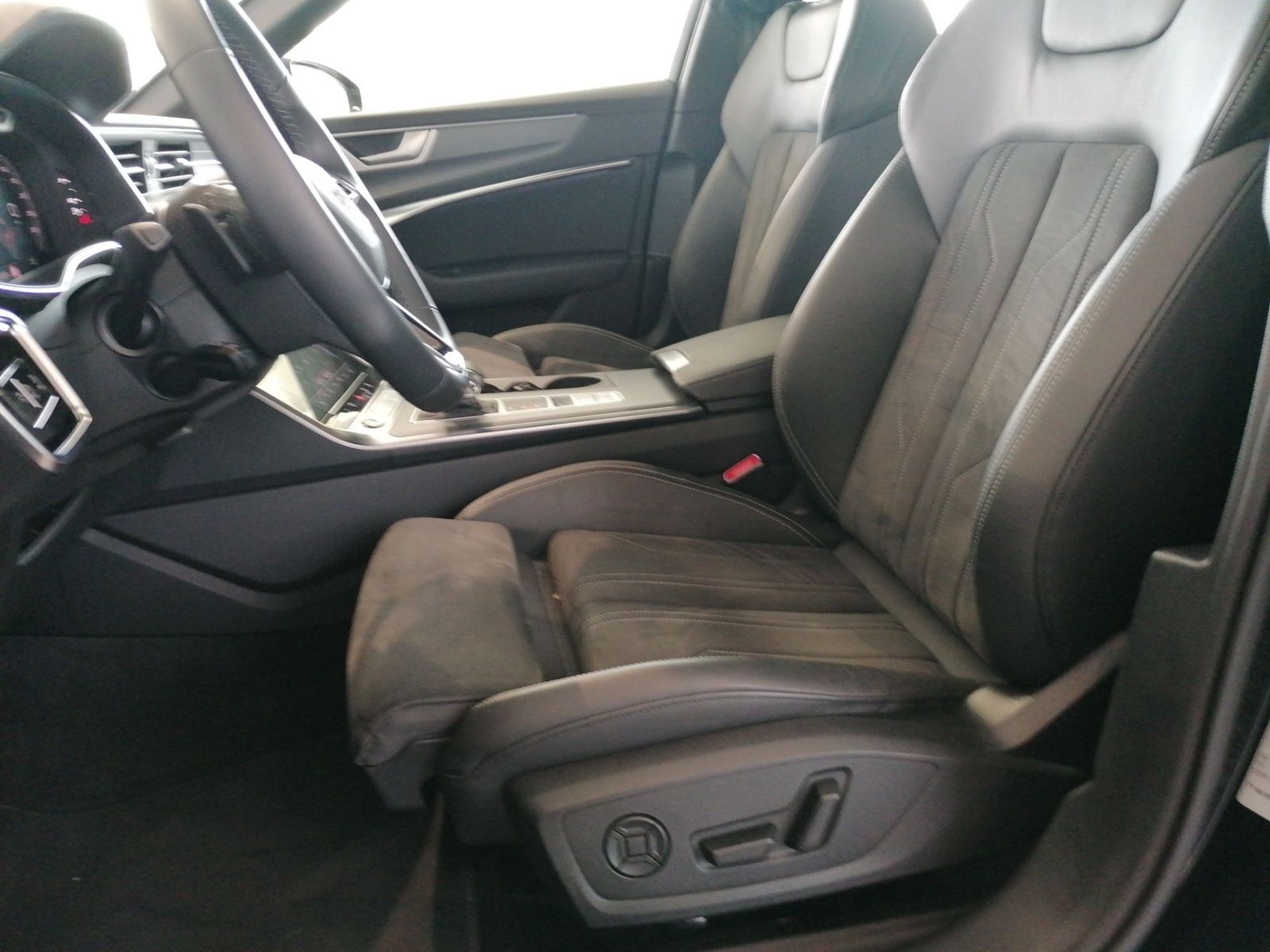 Audi A6 Avant 45 TFSI - Samsaru's Car Outlet