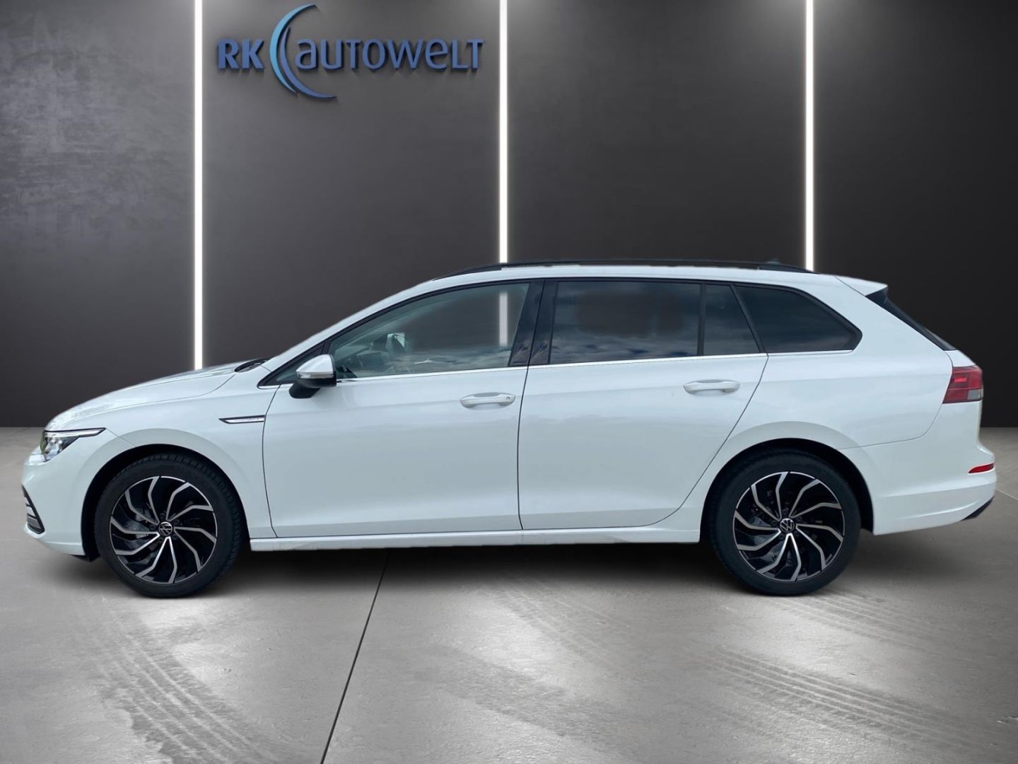 Volkswagen Golf Variant 8 VIII Style 1.5 TSI - Samsaru's Car Outlet