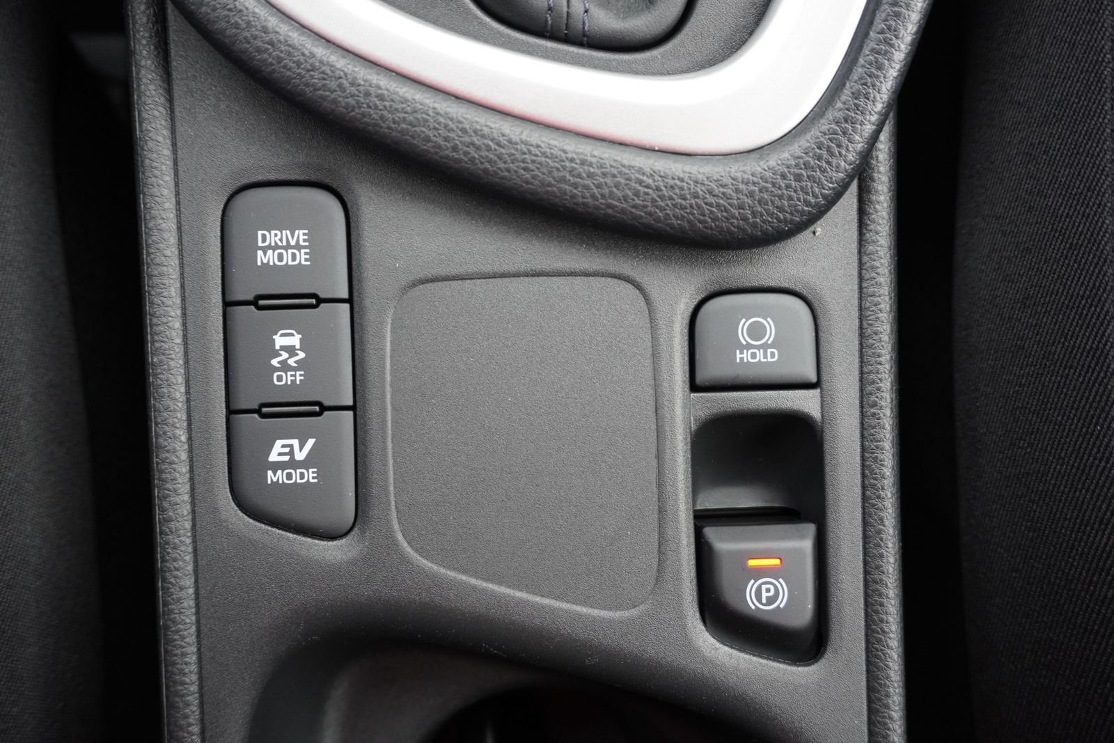 Toyota Yaris 1.5 Hybrid Team D Aut. LED ACC Kamera DAB