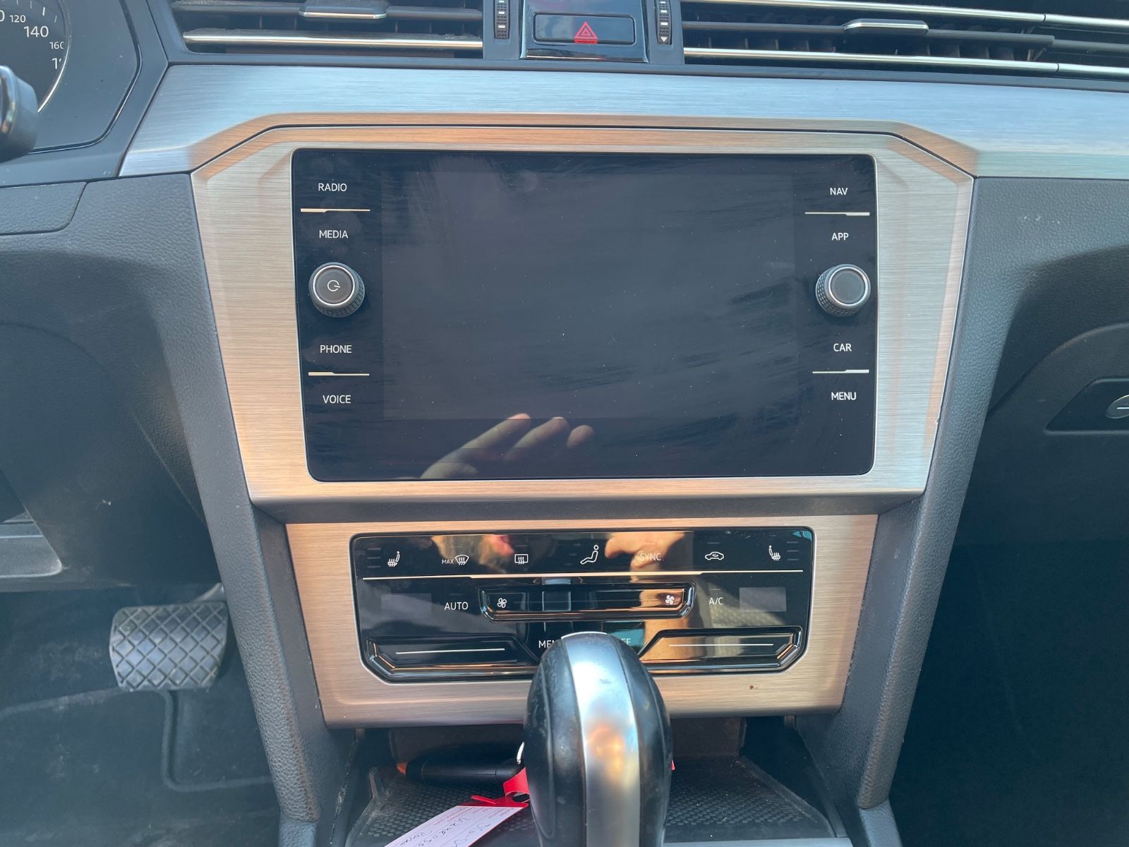 Volkswagen Passat Variant - Samsaru's Car Outlet