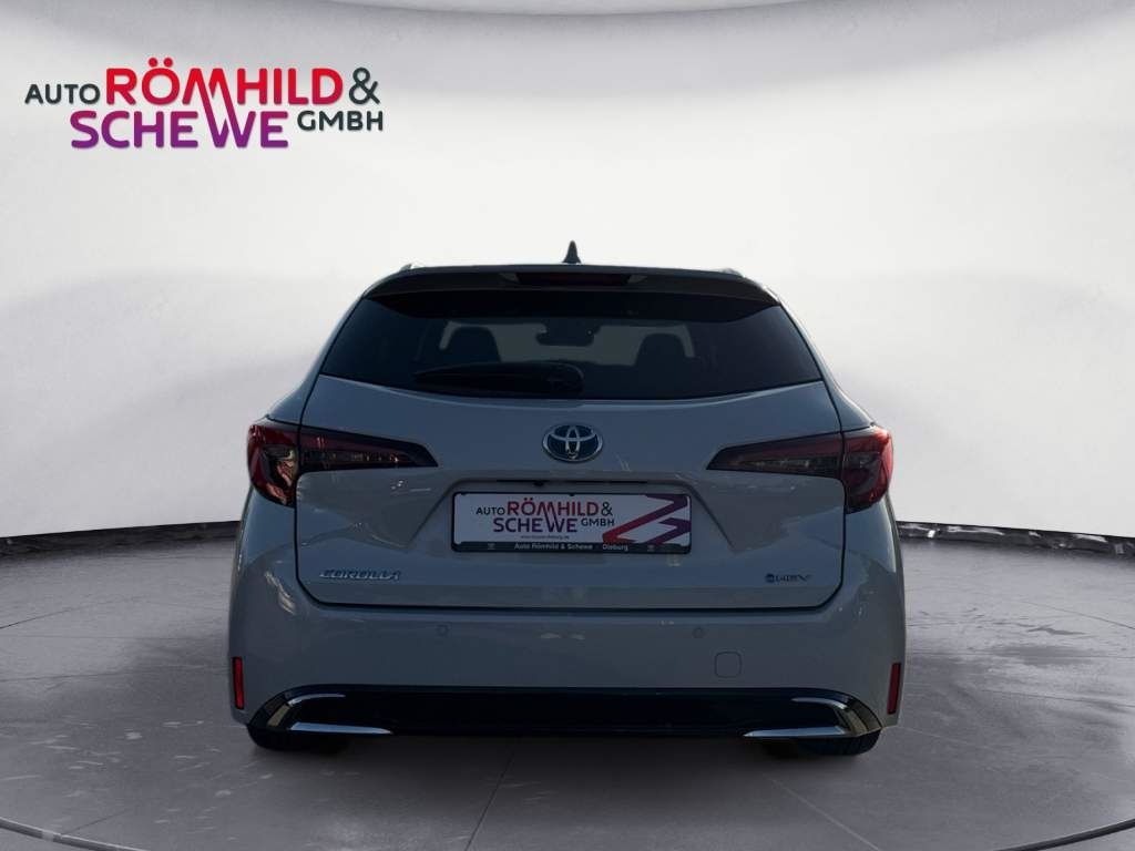 Toyota Corolla Touring Sports 2,0 Hybrid Teamplayer Nav
