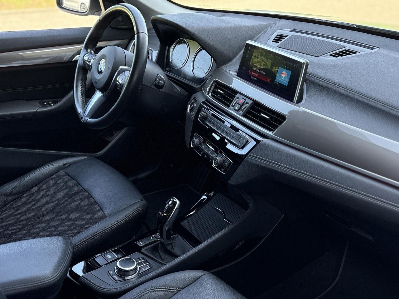 BMW X1 xDrive20d - Samsaru's Car Outlet