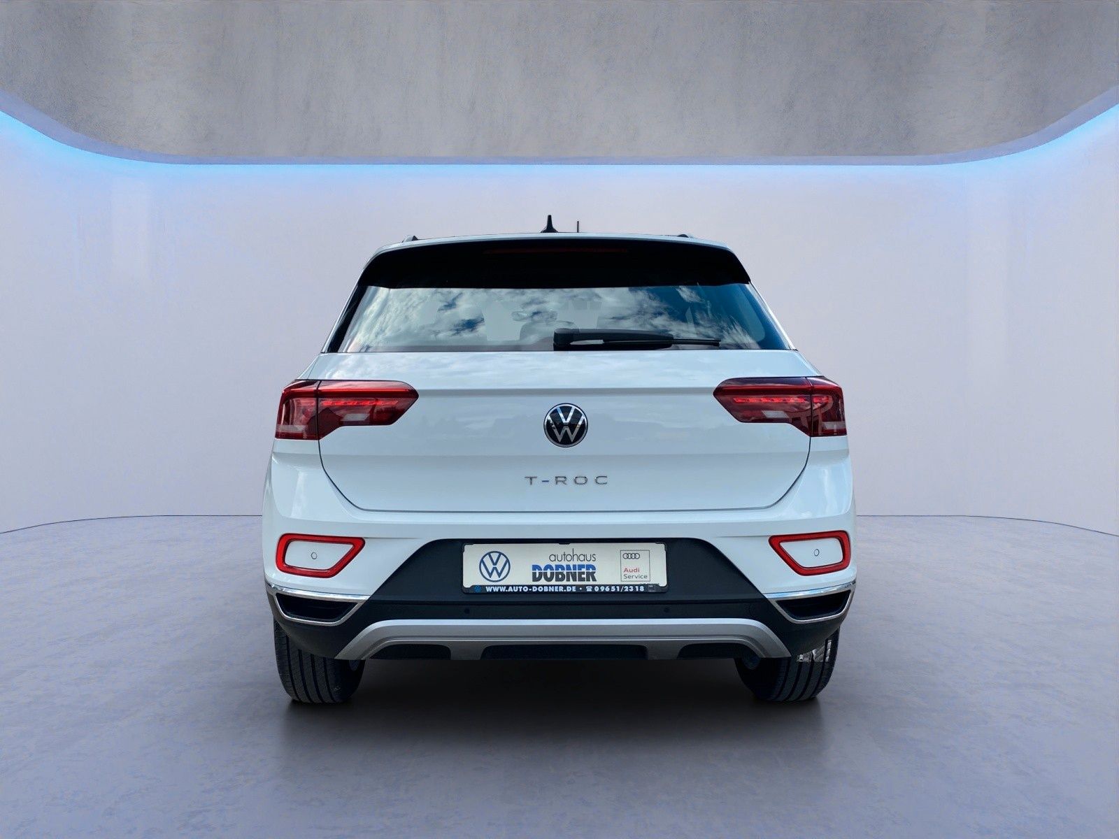 Volkswagen T-Roc 2.0 TDI STYLE - Samsaru's Car Outlet