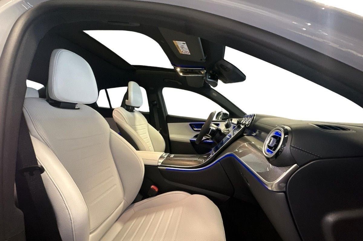 Mercedes-Benz GLC 300de 300 de 4Matic AMG 333hp Panorama *VAT*