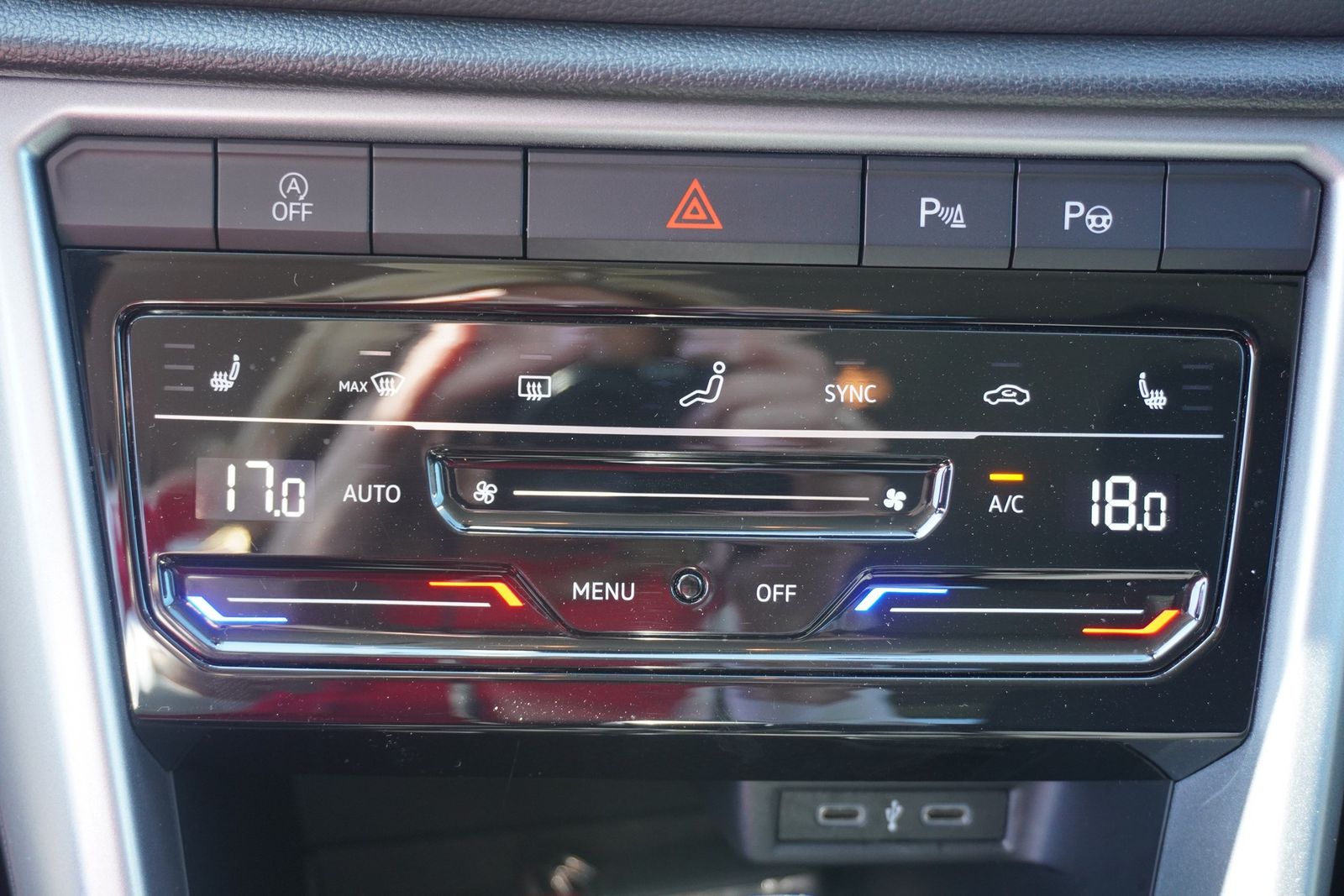 Volkswagen T-Roc 1.5 TSI DSG - Samsaru's Car Outlet