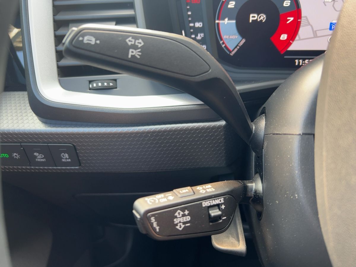 Audi A1 allstreet 30 TFSI S tronic - Samsaru's Car Outlet