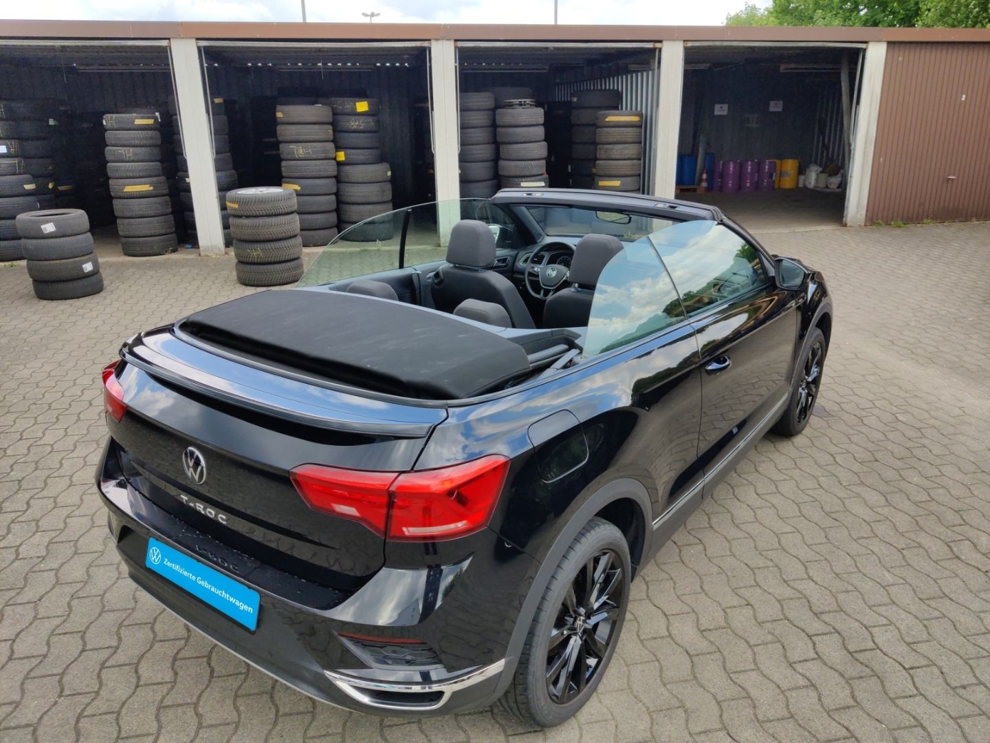 Volkswagen T-Roc Cabriolet 1.0 TSI Style - Samsaru's Car Outlet