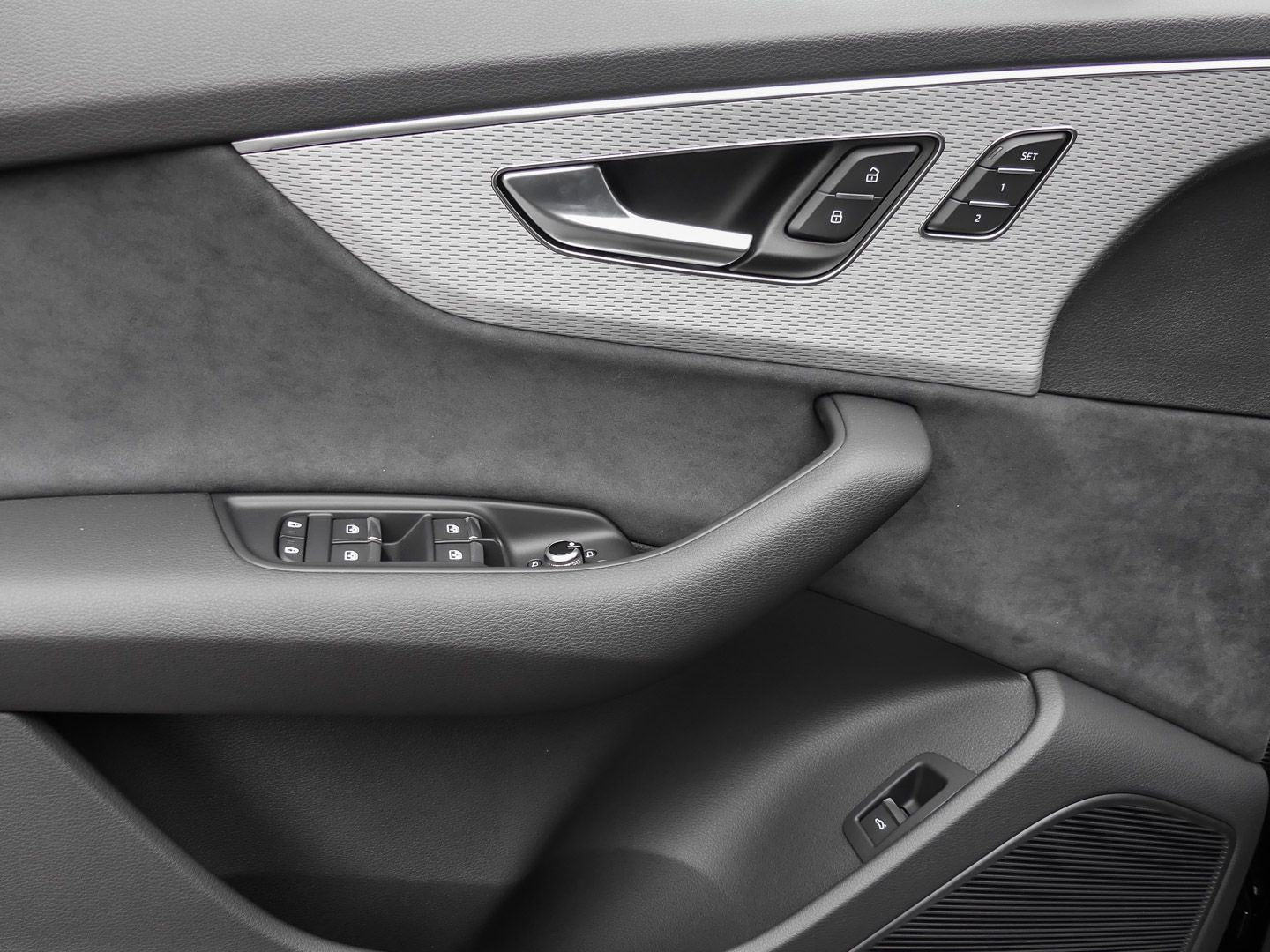 Audi Q7 50 TDI quattro S line +BANG&OLUFSEN+AHK+PANO
