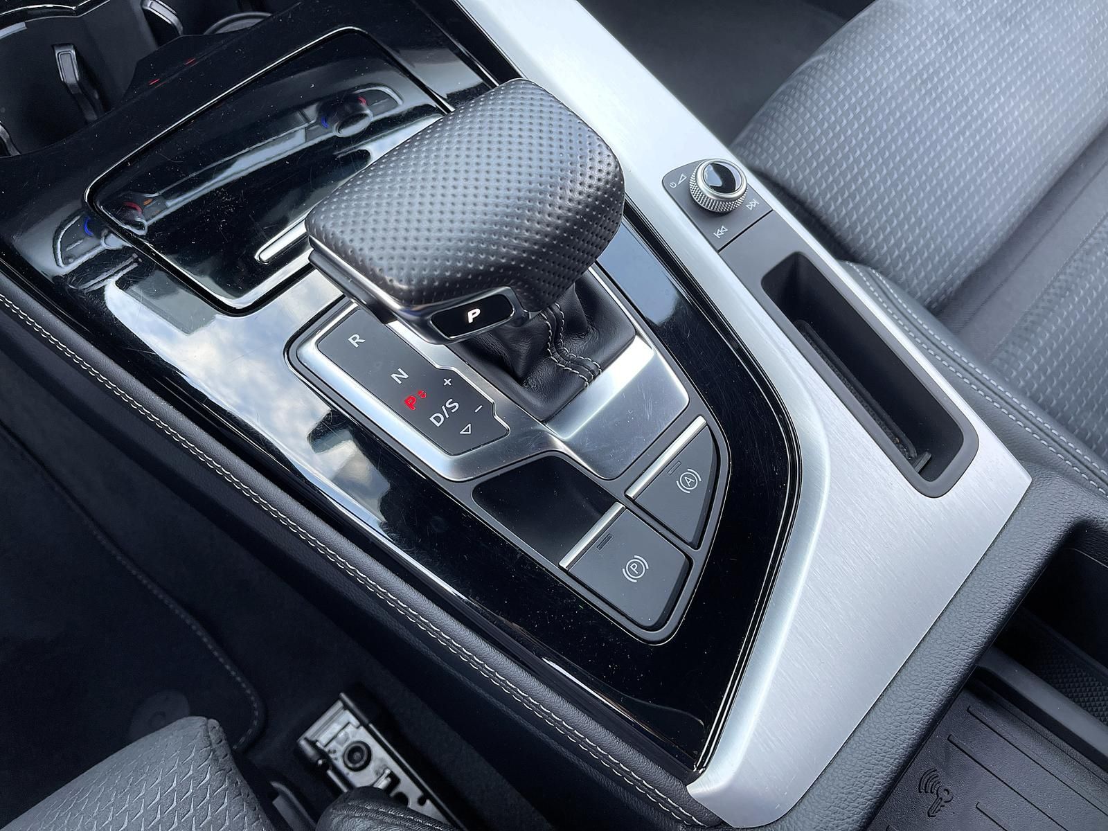 Audi A5 40 TDI quattro S line PANO 20" AHZ NAVI LEDER