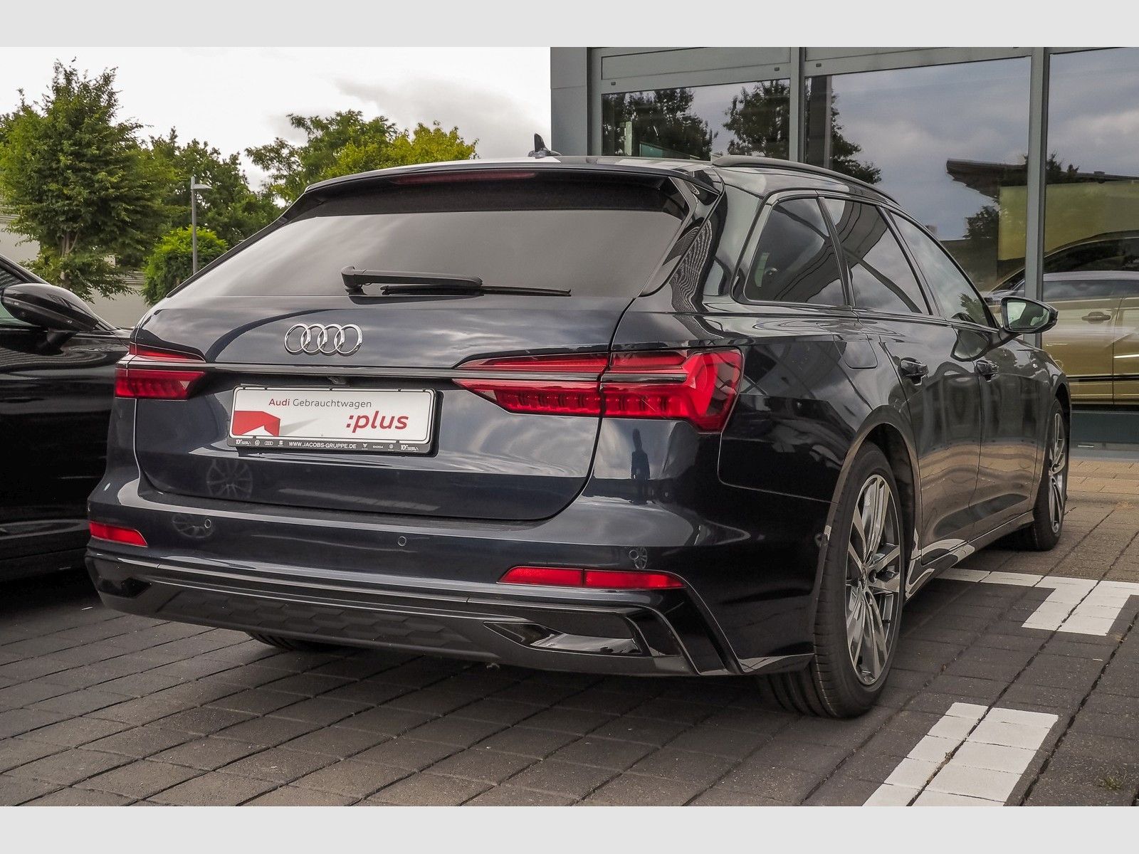 Audi A6 Avant 40TDI S line Black - Samsaru's Car Outlet