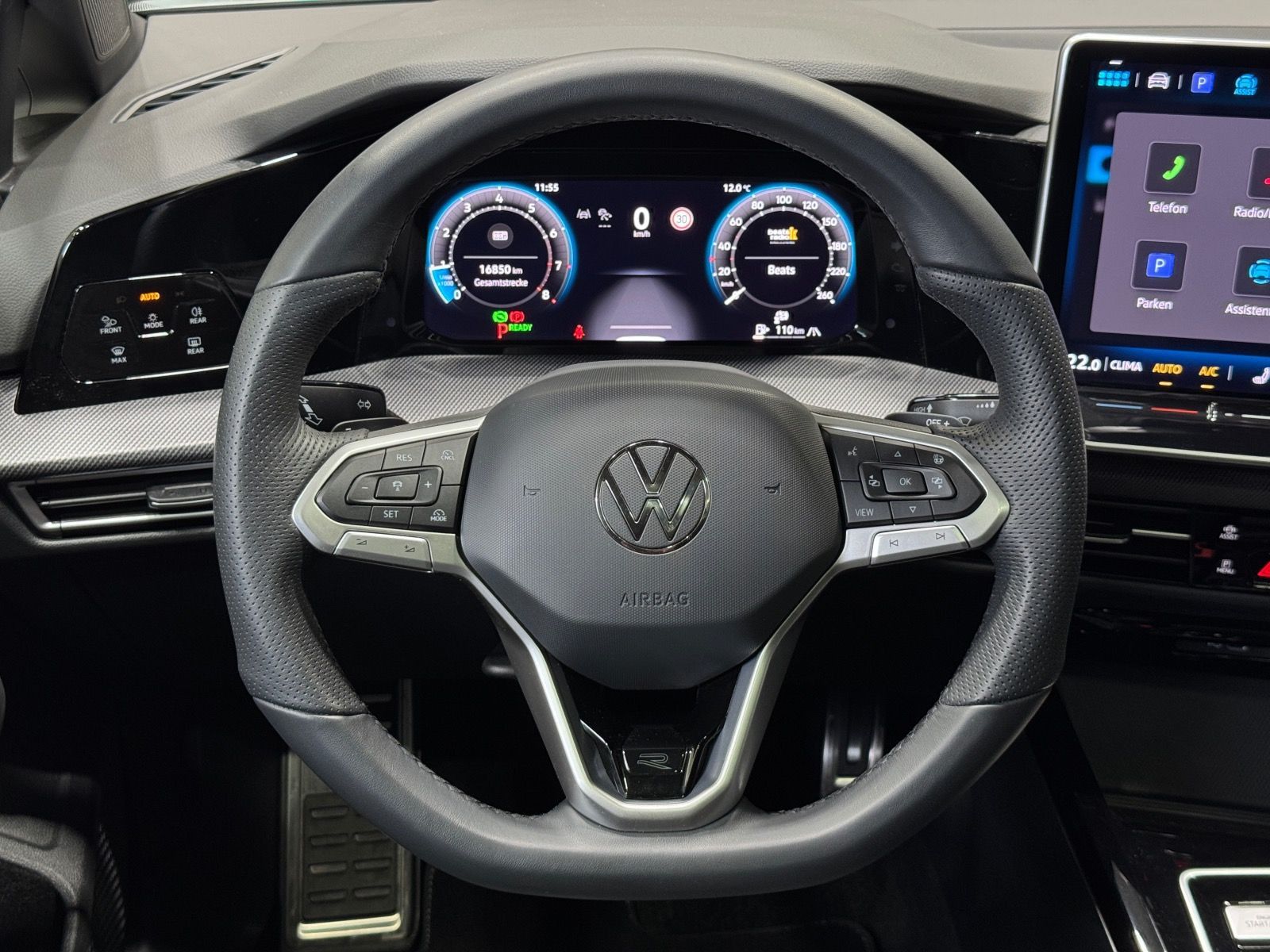 Volkswagen Golf R-Line 1.5 eTSI DSG | MATRIX NAVI PANO AHK