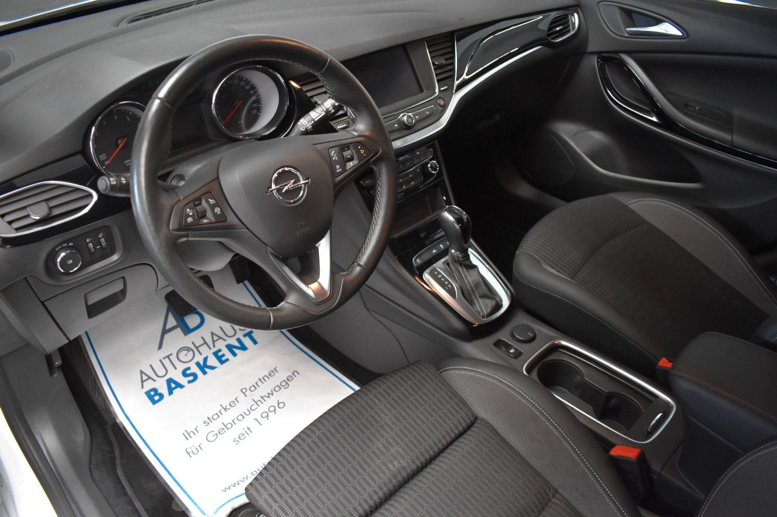 Opel Astra K Sports Tourer Elegance - Samsaru's Car Outlet