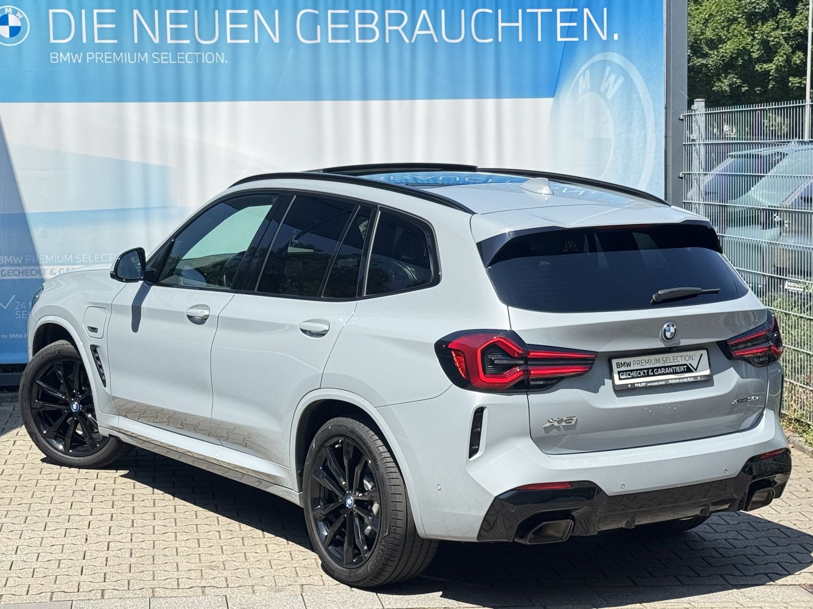 BMW X3 xDrive30e M Sport - Samsaru's Car Outlet