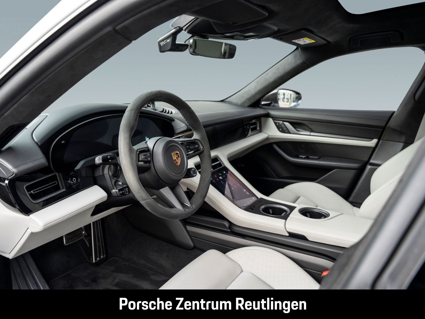 Porsche Taycan Turbo S Cross Turismo InnoDrive Head-Up